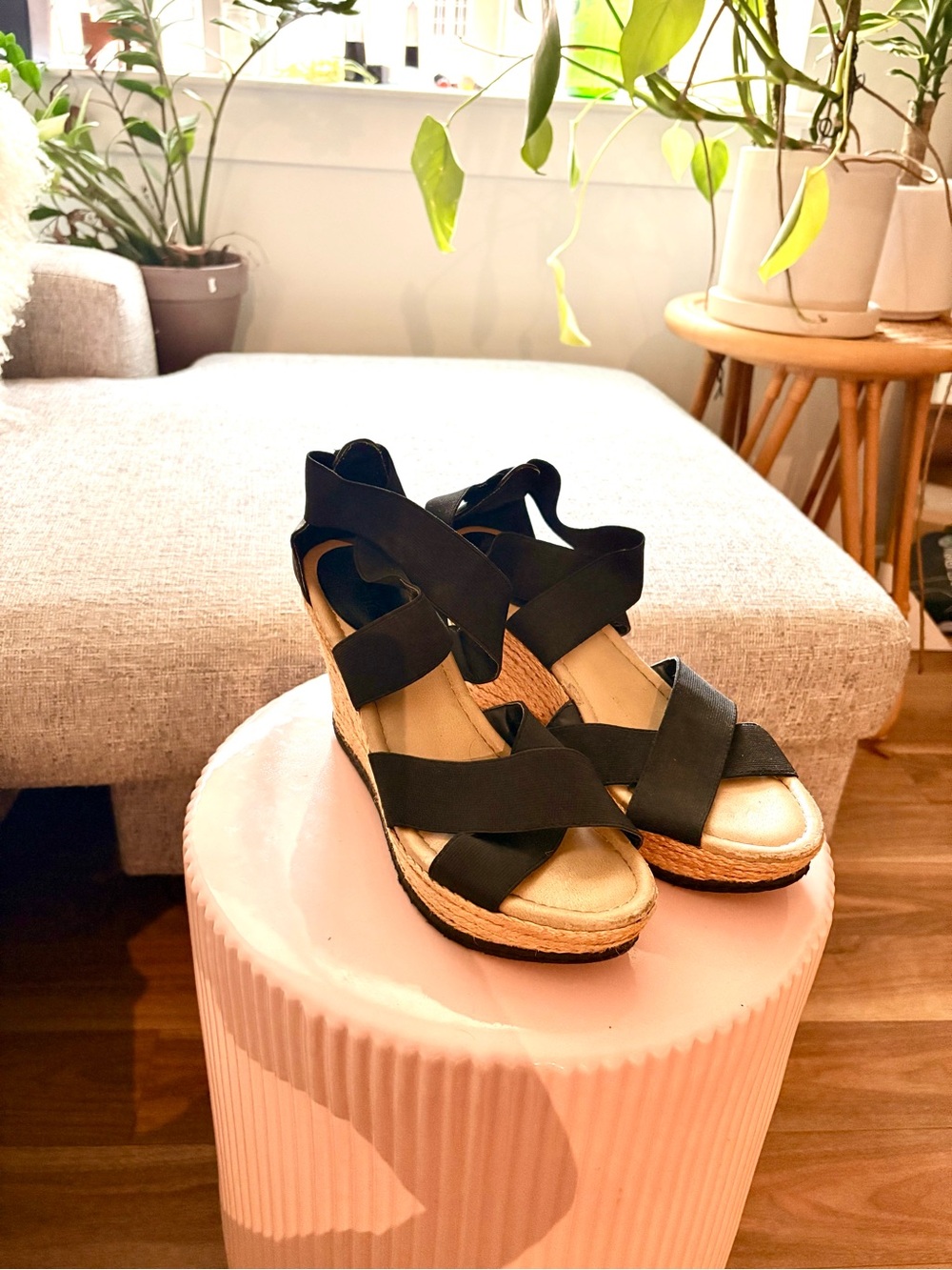 Kenneth Cole Reaction Black Espadrille Wedge Sandals with Crisscross Straps